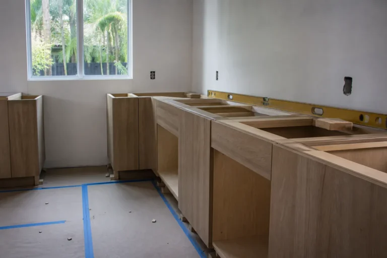 What Custom Cabinets Cost in Apollo Beach